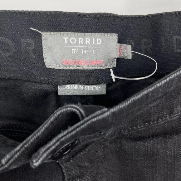 Torrid Bombshell Skinny Jeans Black Distressed Women's Size 26R - Picture 5 of 7